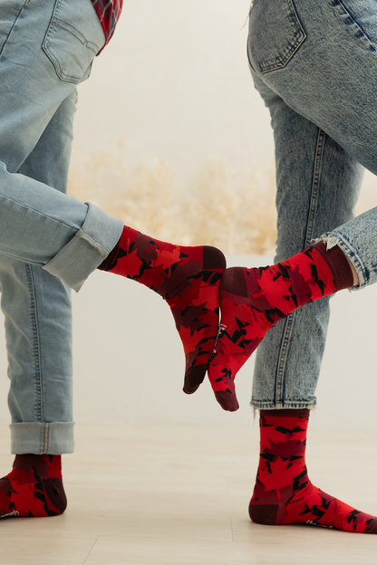 Maple Leaf Socks - M/L (Men)