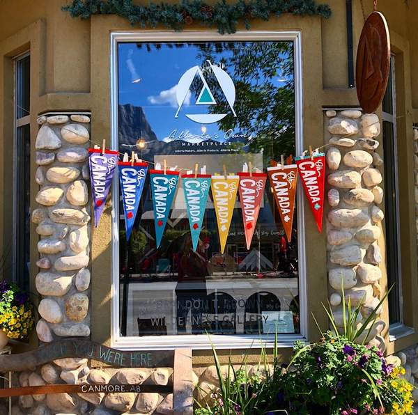Canadiana Pennant: Boathouse Red