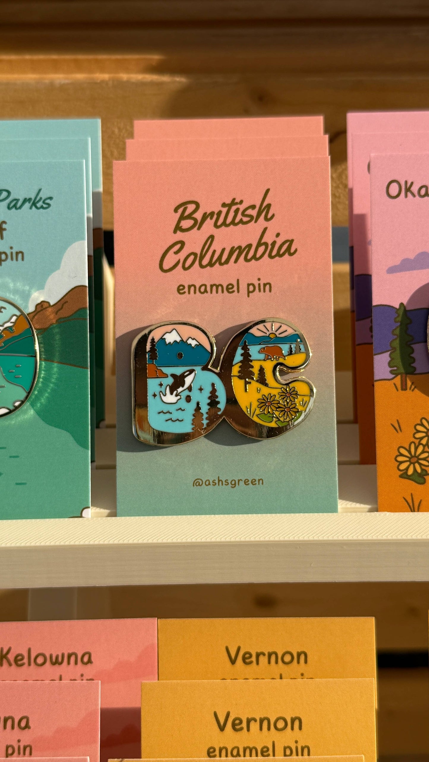 British Columbia - enamel pin ✨